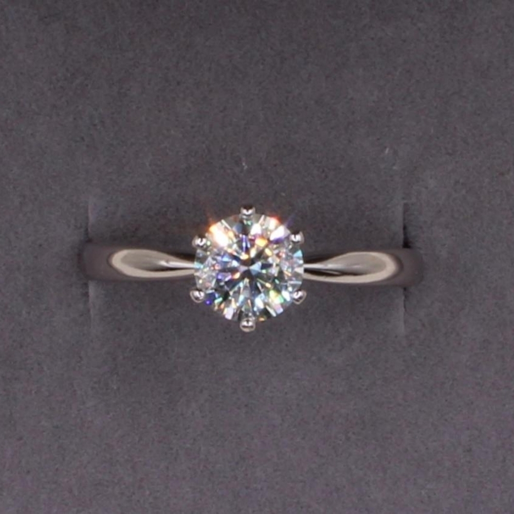 18K White Gold Plated 1 Carat Solitaire Moissanite 925 Silver Engagement…